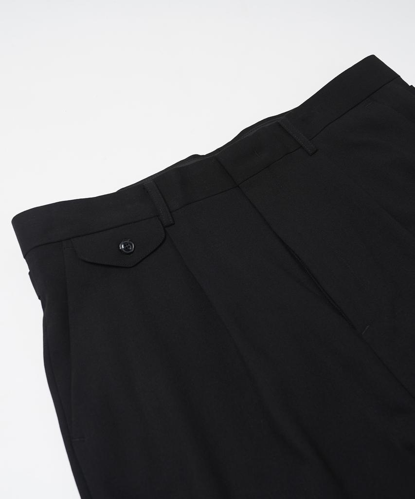 FRIZMWORKS Wide Bermuda Pants _ Black