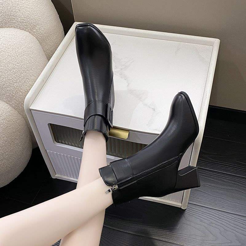 New Foreign-style White Leather Shoes Women's 2025 Short Boots Korean Version Medium Boots High Heels Women's Shoes 5com Thin Velvet Autumn and Win