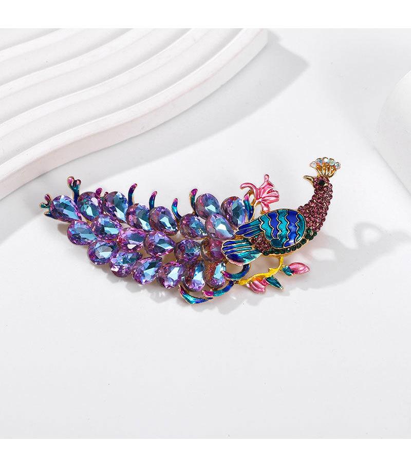 Elegant, Luxurious and High-end Heavy-duty Peacock Brooch