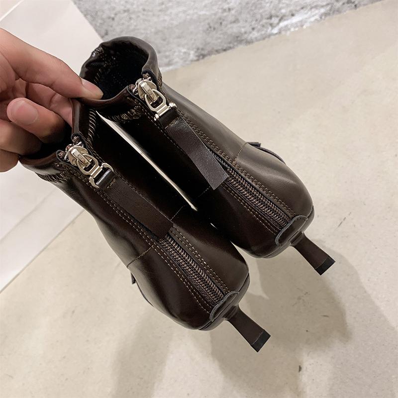 Pointed Toe Stiletto Heel Booties 2025 Autumn and Winter New Belt Buckle Sexy French Celebrity Temperament Fashion Boots