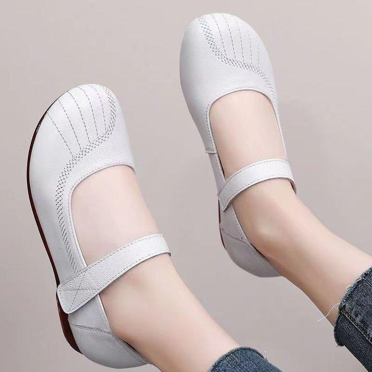 

Round head thick-soled small leather shoes 2025 summer flat-soled retro spot versatile in the elderly mother women s single shoes breathable 35 белый