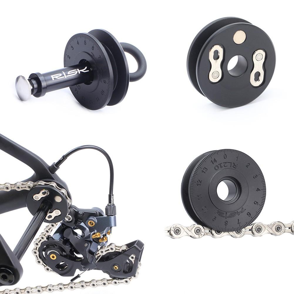 Chain Retainer with Quick Disassembly for Mountain Bicycles