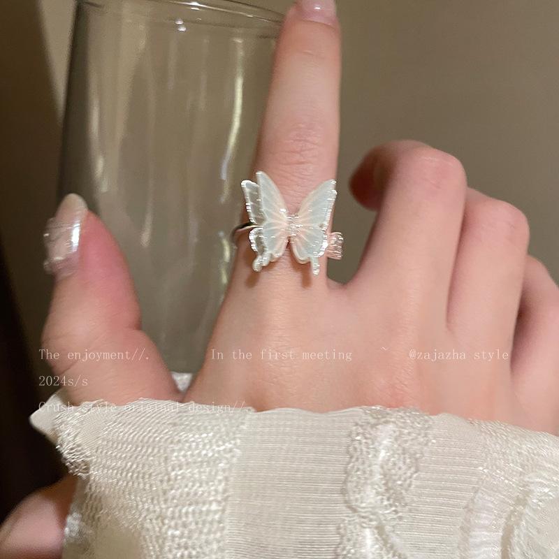 Elegant Niche Micro-Inlaid Zircon Butterfly Ring – Women's Trendy Open Design Index Finger Accessory