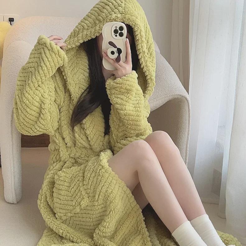 Women's Solid Color Jacquard Flannel Nightdress and Bathrobe - Thick Coral Fleece Lace-Up Pajamas for Autumn and Winter