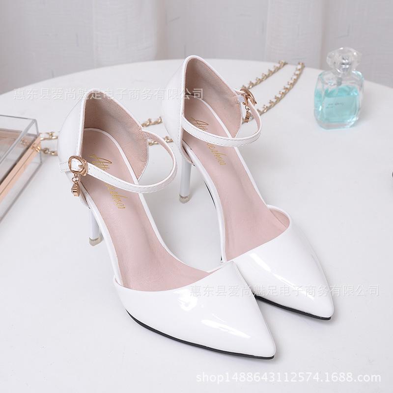 

A3 spring, summer and autumn new pointed high heels small size 31 32 33 single shoes red thin heel bag head sandals 33