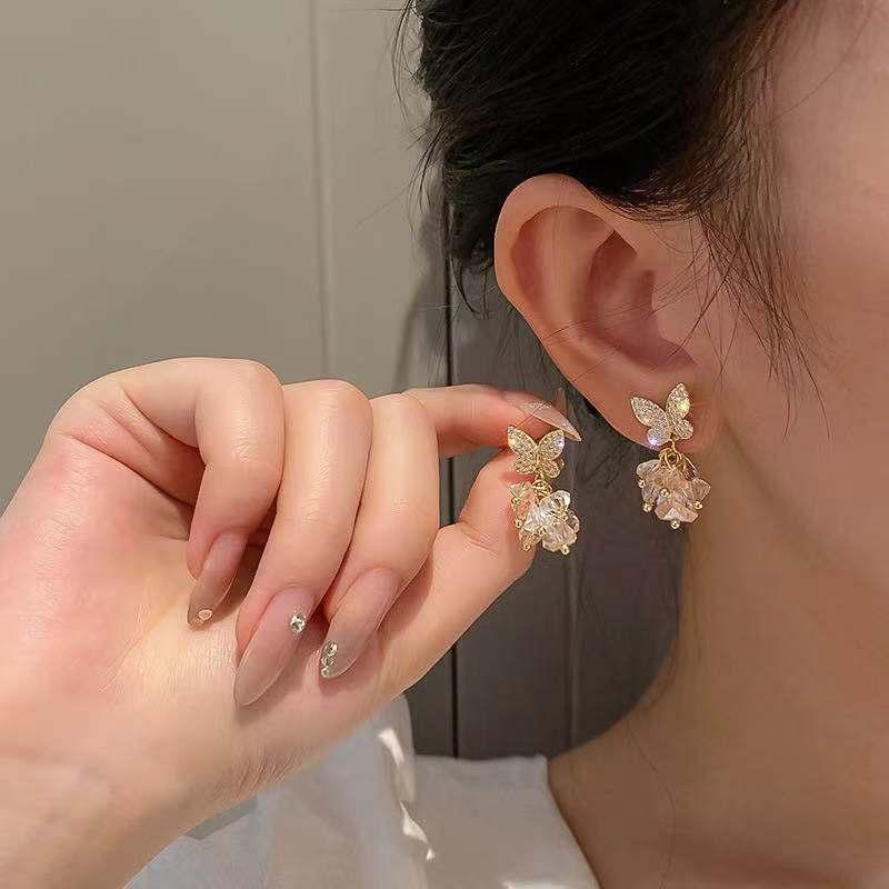 Korean New Light Luxury Zircon Fishtail Pearl Stud Earrings For Women Fashion Crystal Imitation Pearl Sweet Earring Girl Jewelry