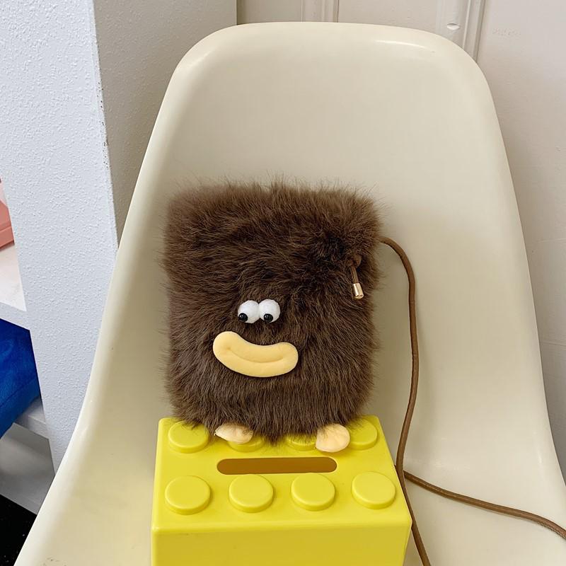 2025 Herbst/Winter Trendige Cartoon Fell Umhänge- & Handytasche – Flauschige Handtasche für Damen