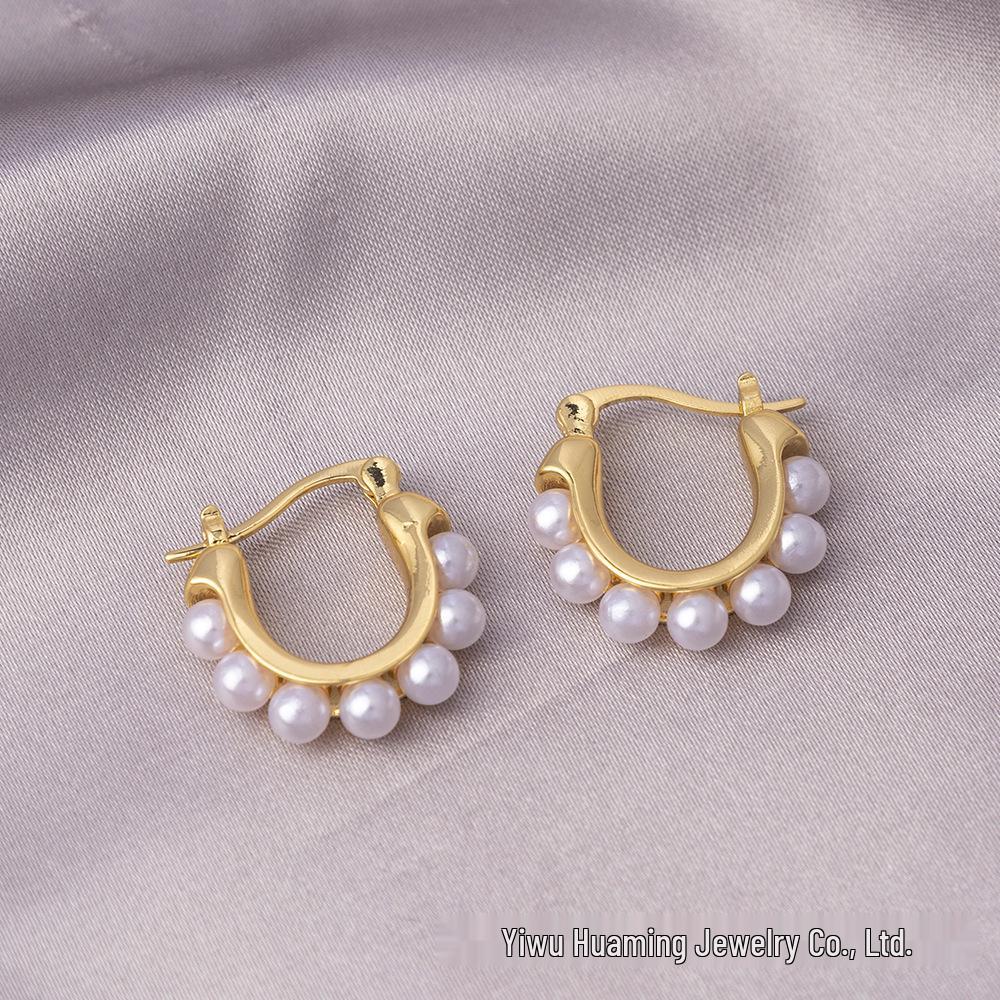 

Elegant French Pearl Ear Cuffs for Women – Retro Socialite Style, European & American Fashion
