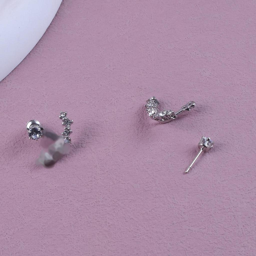 Zirconia Six-Prong Women's Stud Earrings – Simple, Fashionable, Korean-Style Silver Accessories