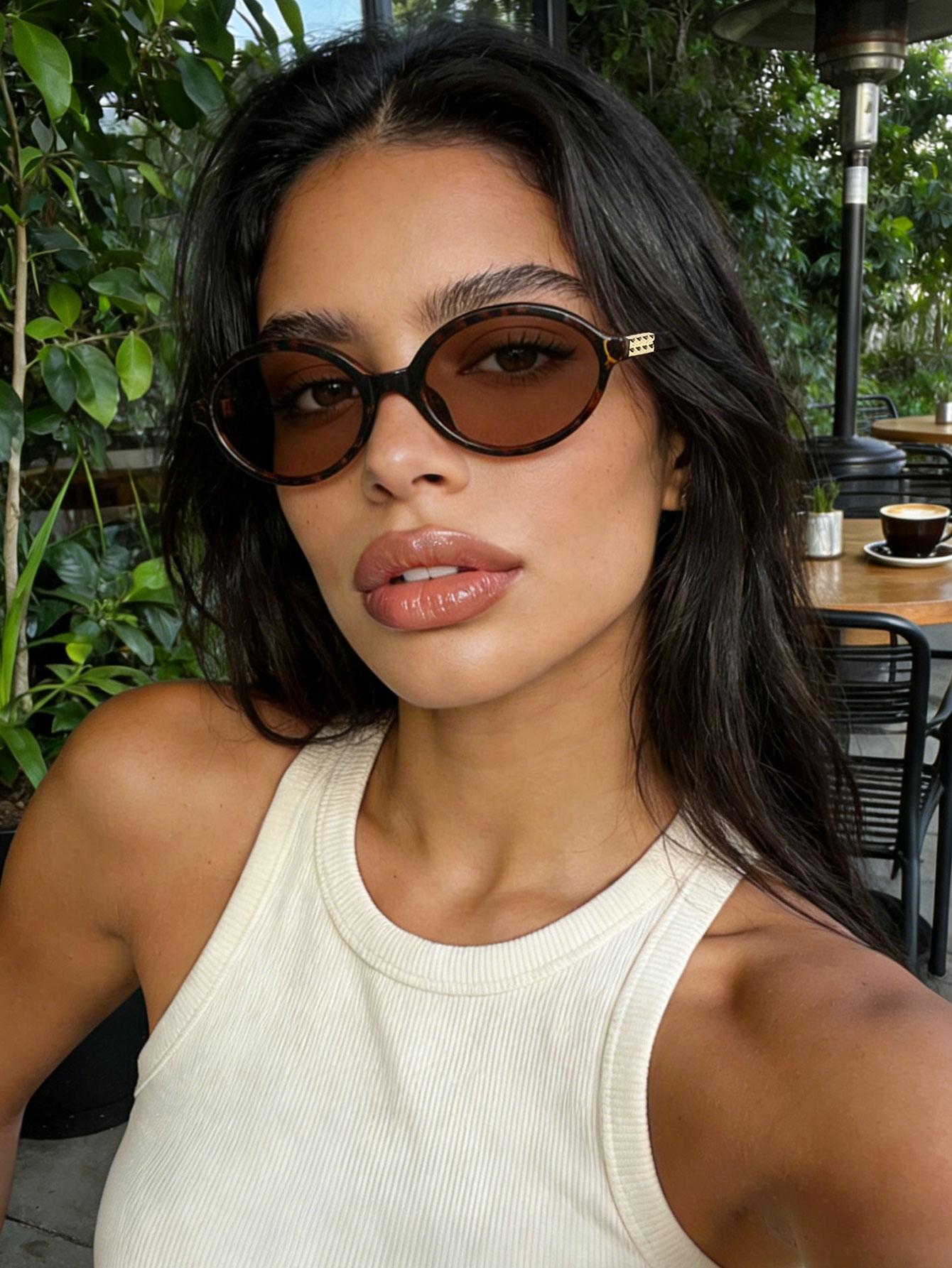

1PCS Fashionable Oval Sunglasses with Small Frame for Travel Photography Commuting Daily Wear UV Protection Eyewear