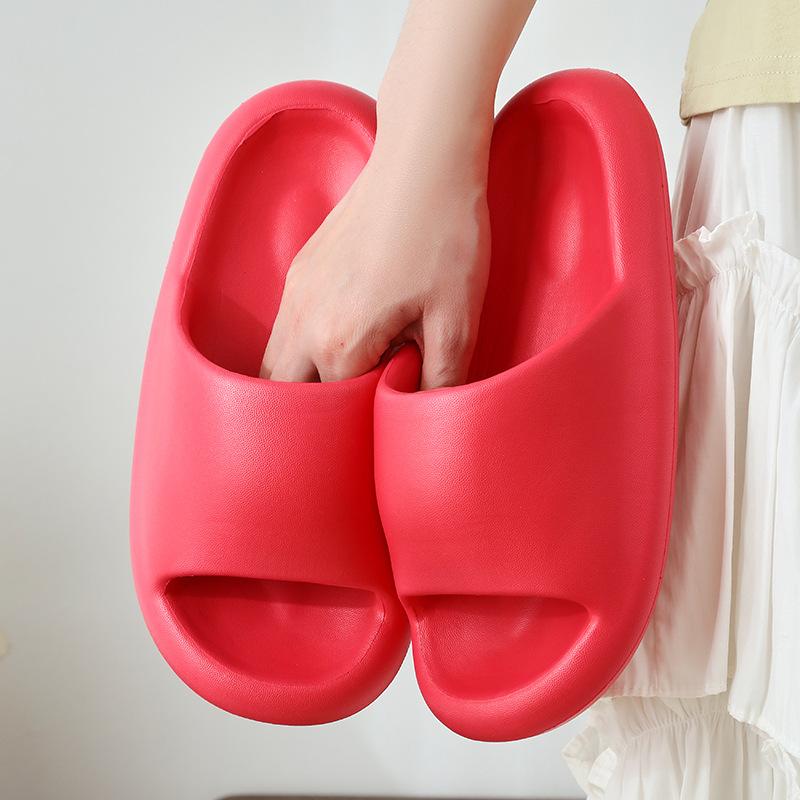 

Хлеб крутые тапочки женские новые толстая подошва летние парные мягкая подошва уличная мода растворяющаяся подошва мужские сандалии женские shoe size 44-45 recommended 43-44 feet красный