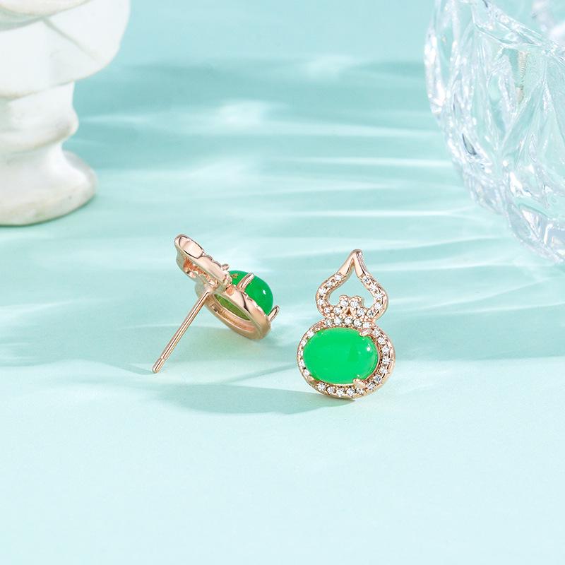 S925 Sterling Silver Green Chalcedony Gourd Stud Earrings - Classic Literary Lady Fashion with Garnet Silver Drops for Women.