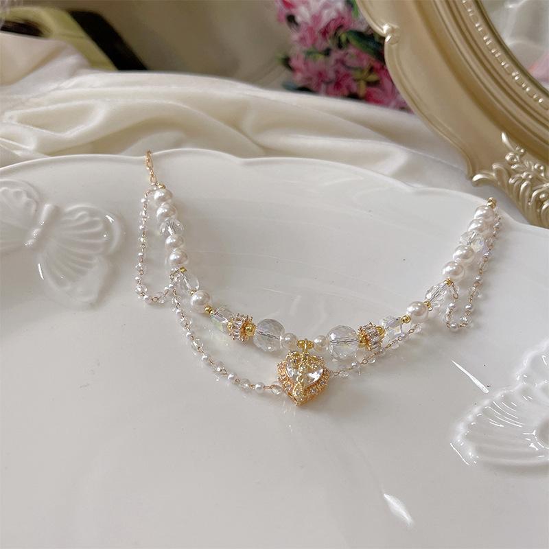 

Французское ожерелье-чокер с квадратной цепочкой из жемчуга любви с бахромой, в стиле ретро-корт, с милым темпераментом, легкая роскошь, цепочка до ключицы