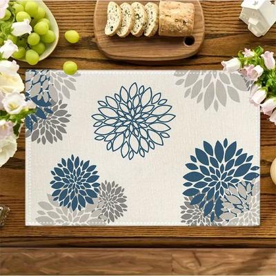 4 Stück Blau & Grau Dahlie Platzsets – Blumendruck, 12x18 Zoll, Elegante Heimküchen- und Party-Tischdekoration