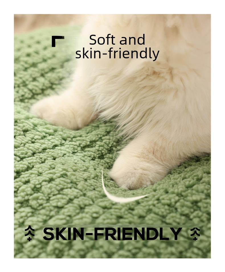 Cartoon Frog Shape Pet Bed: Winter-Warm & Four Seasons Universal for Cats and Dogs