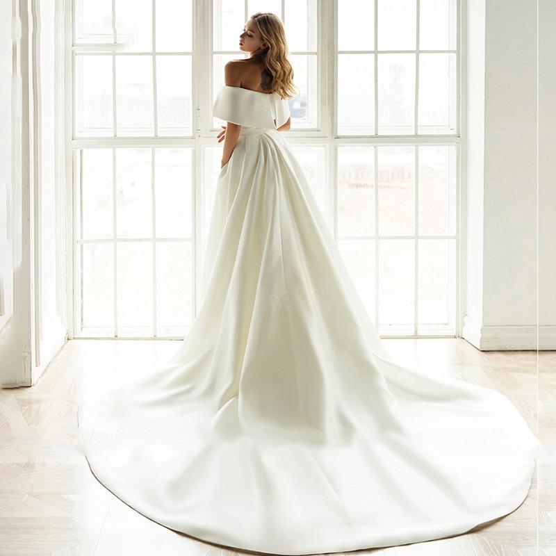 French Satin Light Wedding Dress 1011 New One-word Shoulder Trailing Temperament Simple Hepburn Style Main Wedding Dress