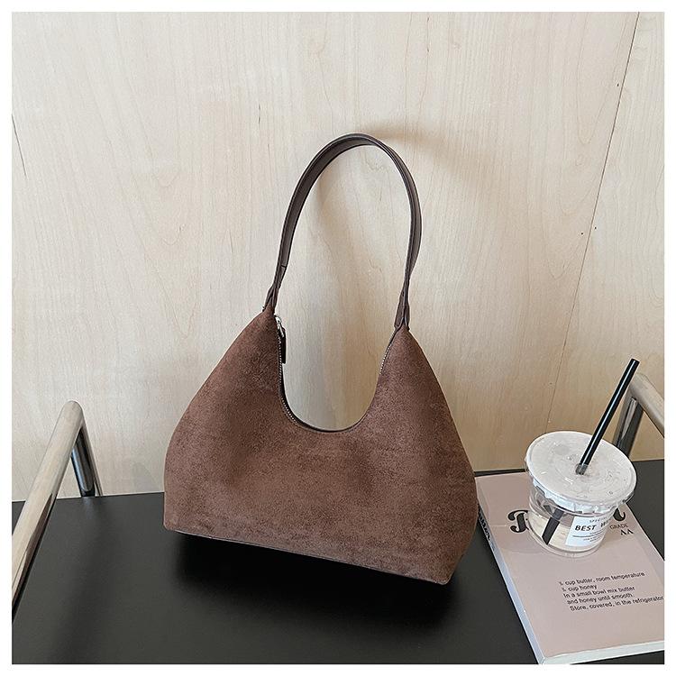 Foreign order retro matte commuter large-capacity bag women's 2025 new autumn and winter tote bag niche shoulder armpit bag
