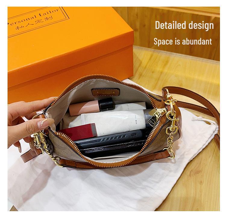 Women's Classic Versatile Crescent Crossbody Bag with Chain Print