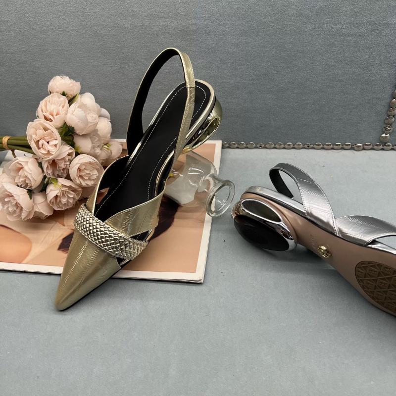 Fashion Beautiful Designer  Med Heel Hollow Out Pointed Toes Golden Silver Sandals 2025 Summer Slingbacks Shoes Fashion Sandalias