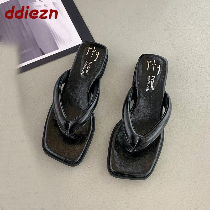 Fashion Fashion Summer Beach Flip flops Women Flats Slides Slippers Shoes Luxury Female Flats Slippers Sandals Shoes For Ladies