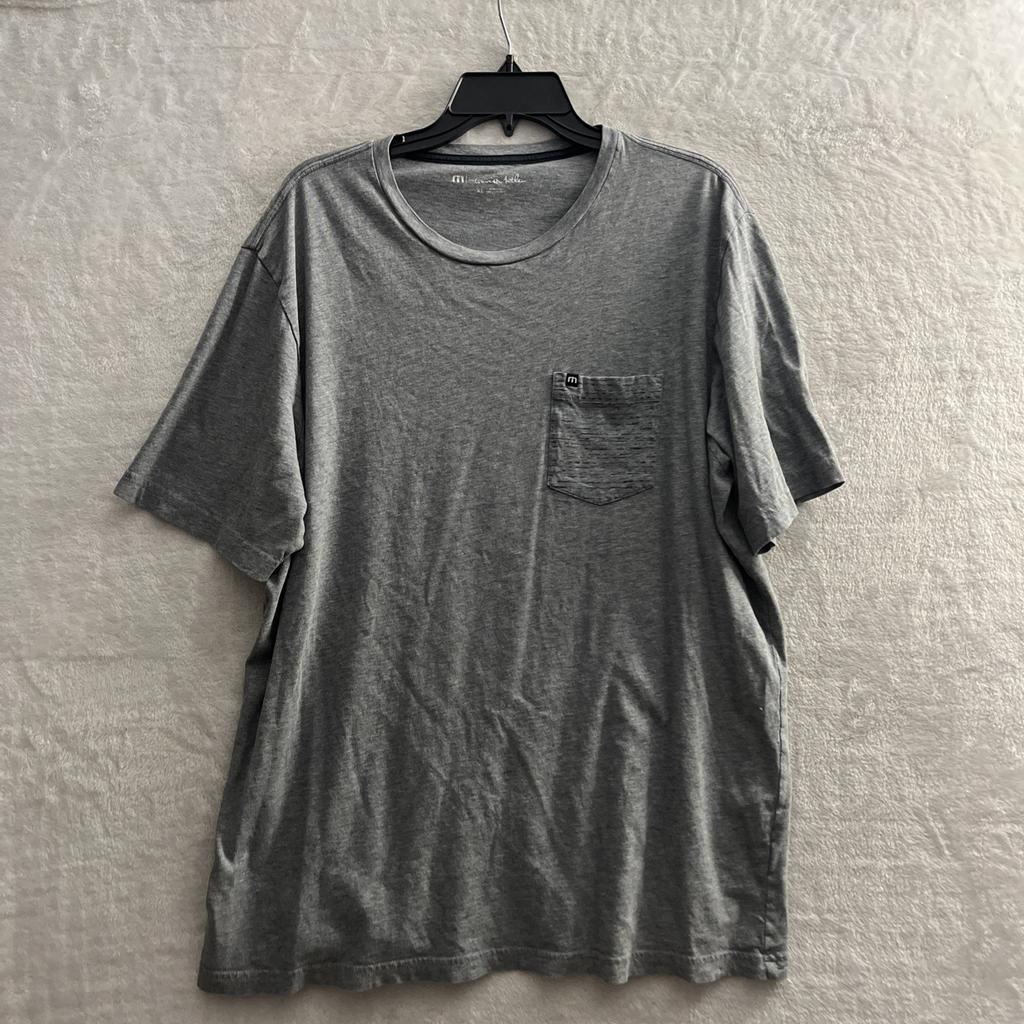 Travis Matthew Mens T Shirt Gray XL Cotton Pocket Logo Short Sleeve Crew Neck