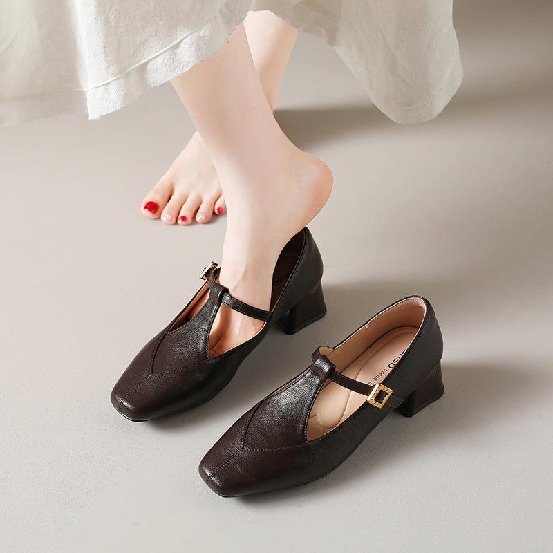 Retro thick heel Mary Jane shoes women's 2025 autumn new one-word with square head single shoes with skirt low heel grandma shoes