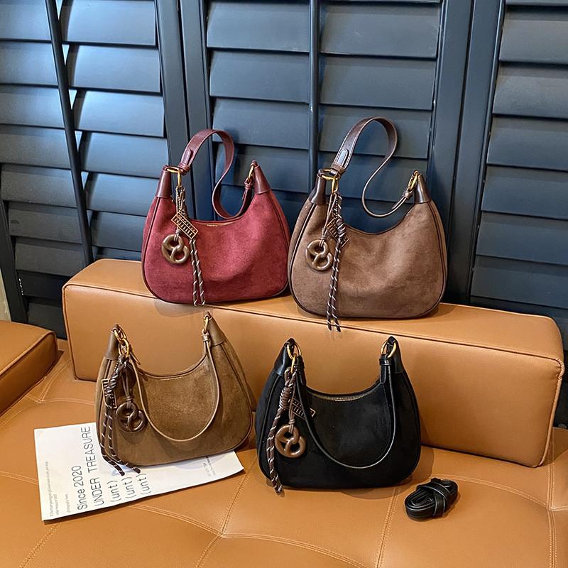 IELGY Ladies Messenger Bag Suede Fashion Retro Frosted Dumpling Bag
