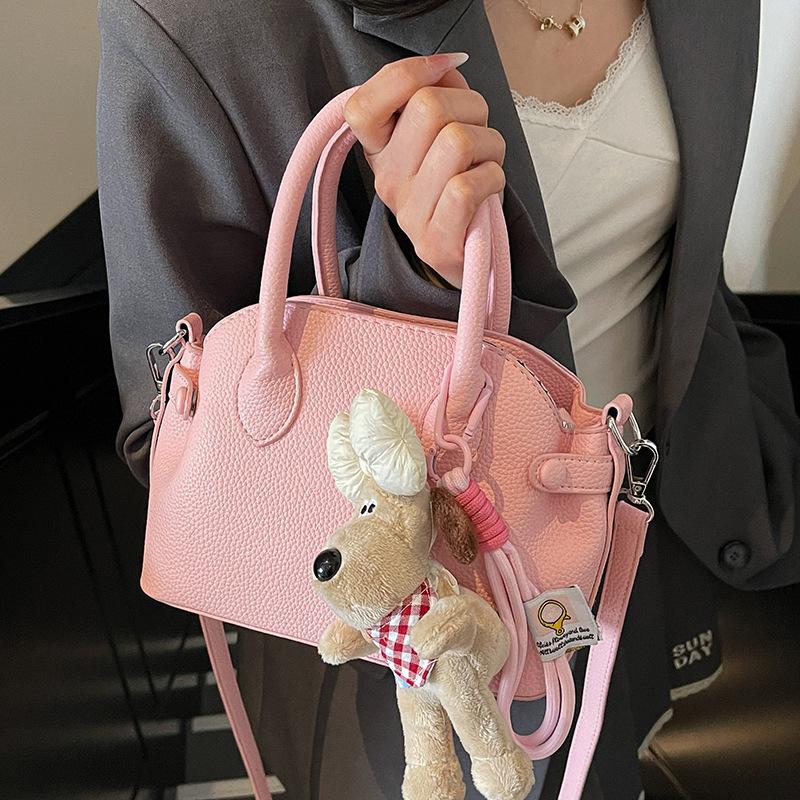 Spring and summer popular Korean version niche sweet lychee pattern portable shell bag fashionable simple style commuter versatile messenger bag