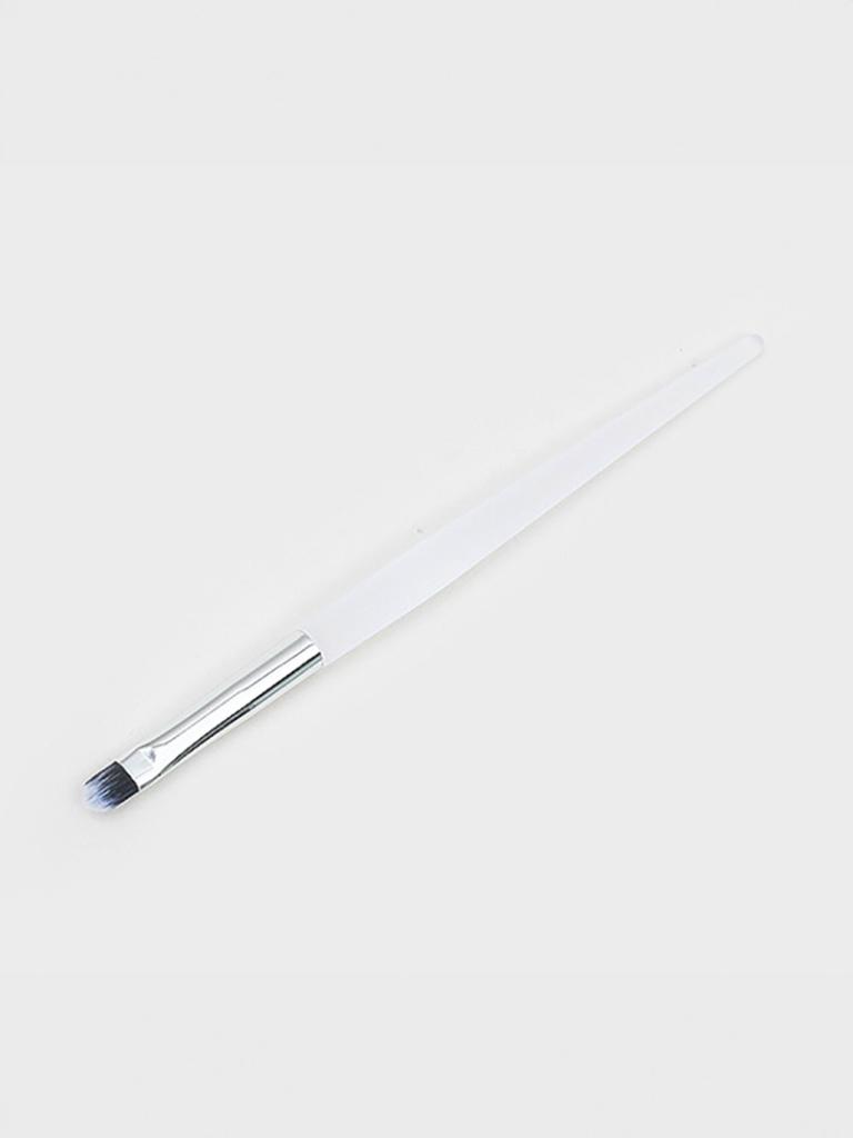 Clear Triangular Eyeshadow Brush