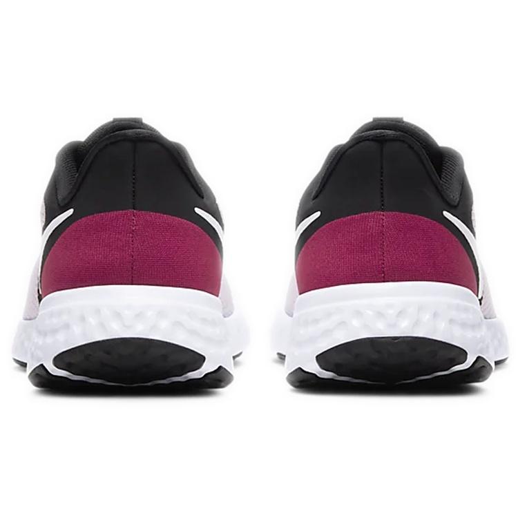 (WMNS) Nike Revolution 5 'Valentinstag' Damen BQ3207-501