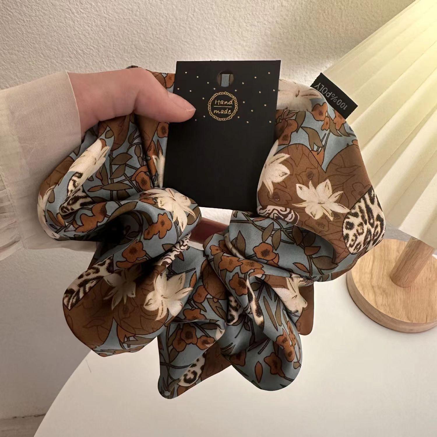 

Корейская ретро цветочная резинка для волос в хвост - Универсальный, элегантный и изысканный аксессуар для волос цветочный/зелёный