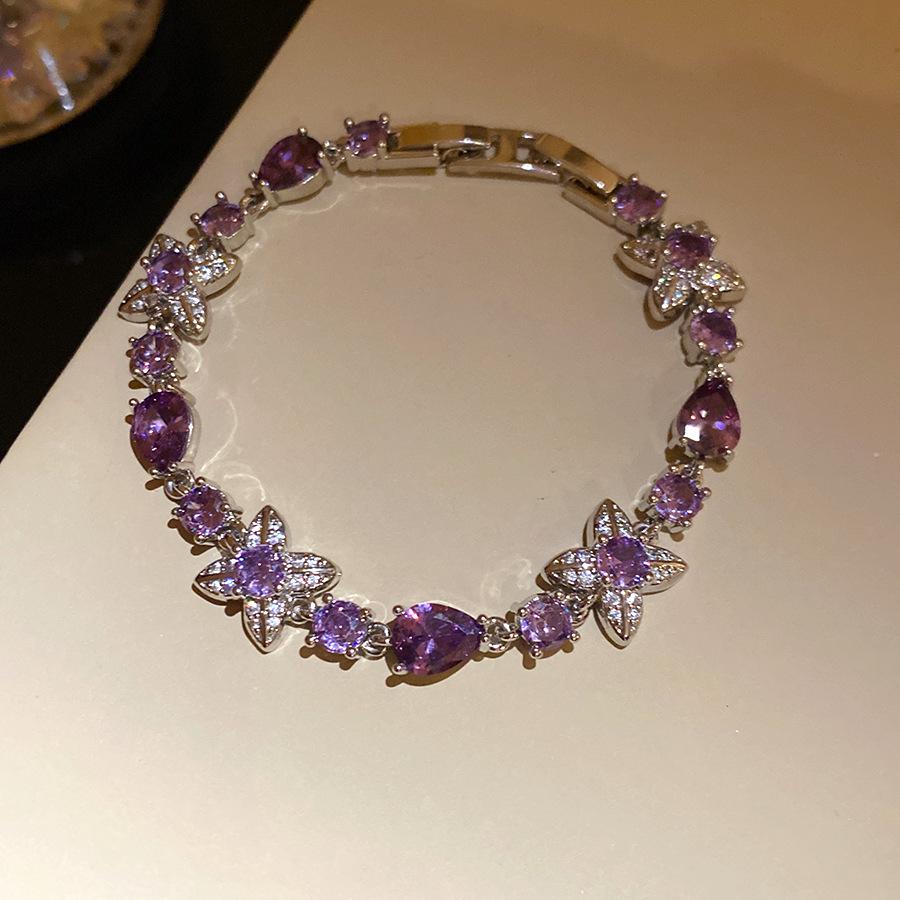 Blaues Diamant Funkelndes Blumenarmband: Eleganter, vielseitiger, hochwertiger Handschmuck