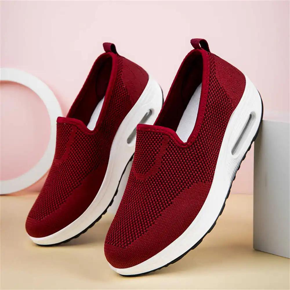 Fashion Super Lightweight Thick Sole Fashion Sneakers 2024 Women Tennis Ladies Shoes Size 42 Dropshipping Sports Second Hand