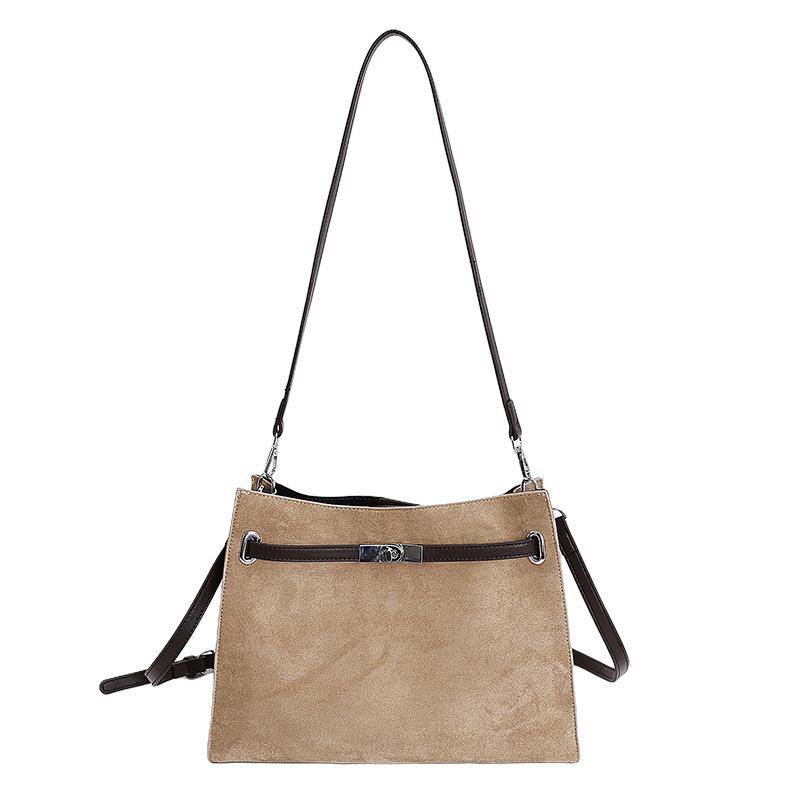 

Frosted retro Kelly bag women s 2025 autumn and winter new versatile shoulder bag commuter messenger bag trendy small square bag хакі