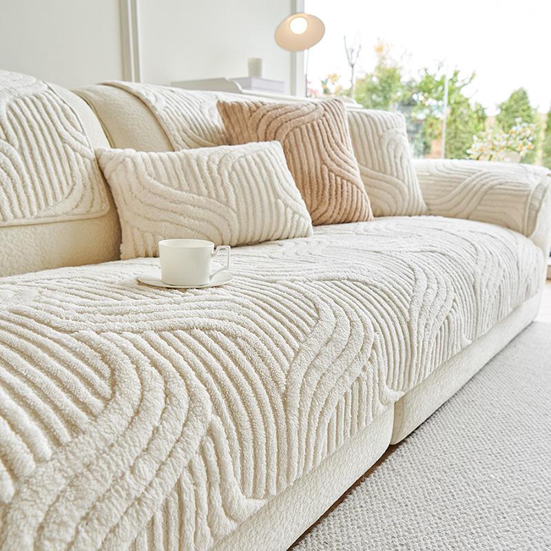 2025 New Plush Shu Cotton Velvet Sofa Cushion: Thickened, Non-Slip Cover for Autumn and Winter