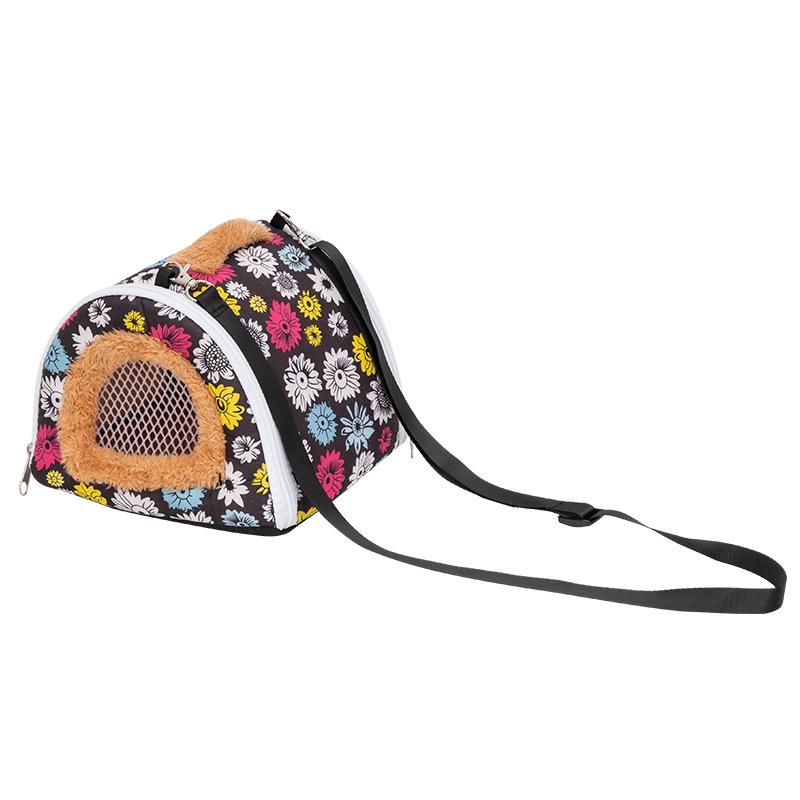 

1pc Lovely Cartoon Graphic Small Pet Outing Carrier Bag For Chinchilla, Hamster, Dutch Pig, Hedgehog, Squirrel, Guinea Pig, Parr 18x8cm&Semi-circle