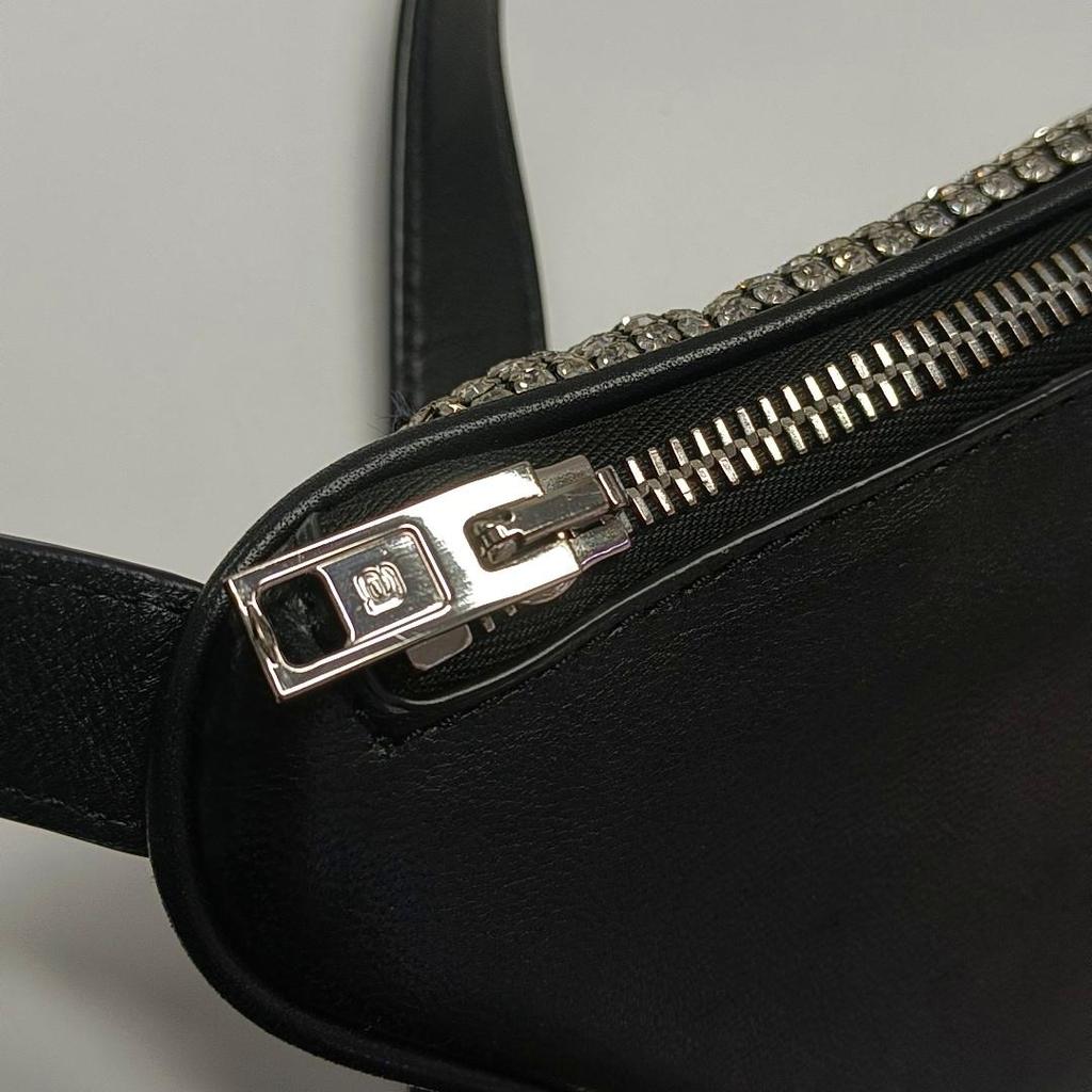 [Pre-Owned] Attica Series Adjustable Rhinestone Chain Internal Leather Logo Decoration Cowhide And Sheepskin Mini Shoulder Crossbo - Very Good #GCYV54