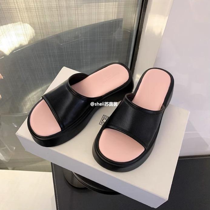 Spot Second Hair! Fashion Versatile New Korean Version of Calfskin with Casual Platform Slippers Women's Sandals Outside