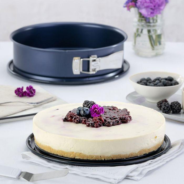 Moule à manqué à charnière 26 cm dr.oetker back liebe