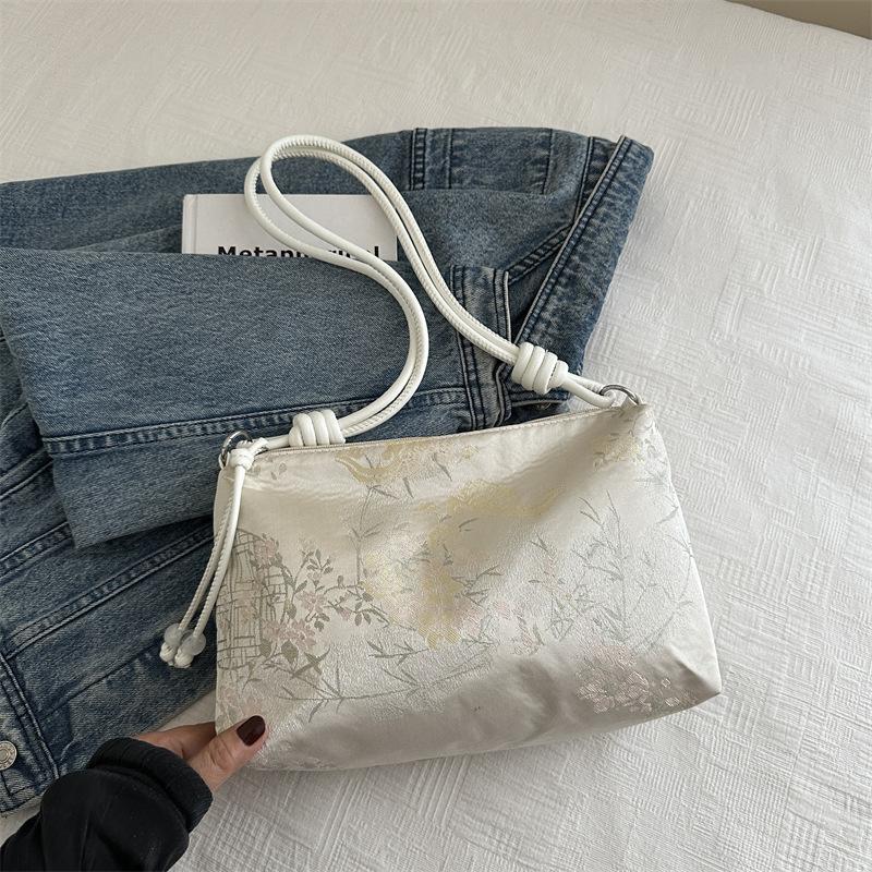 Modische und Schlichte Trendtasche für Damen im Sommer Neue Personalisierte Umhängetasche Große Kapazität Lässige Nische Tragetasche