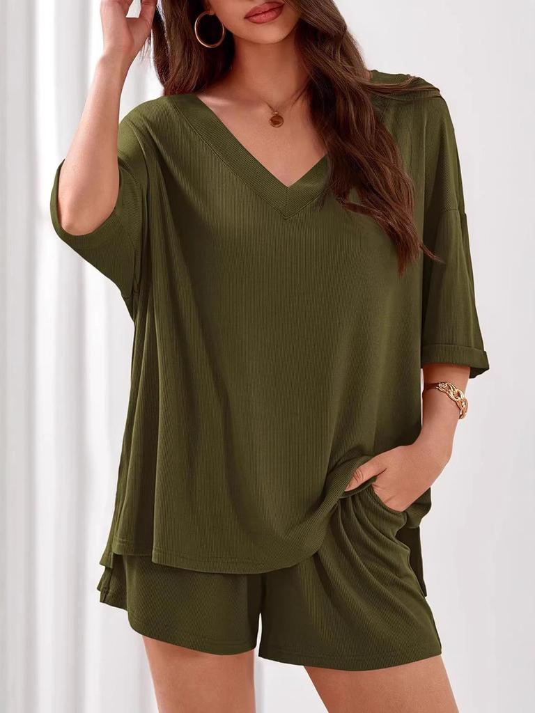 New Women's Casual Two-Piece Set: Loose V-Neck Short-Sleeved Top and Shorts