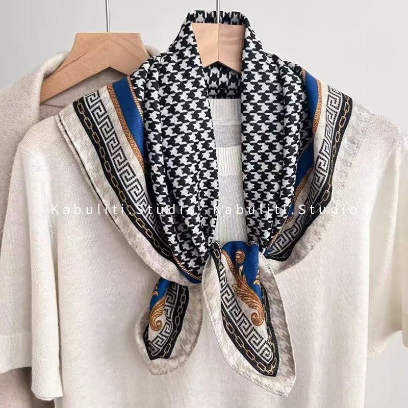 70x70cm Lightweight Square Scarf Women Vintage Black Floral Print Silk-Feel Neck Wrap UV Protection Stylish Accessory