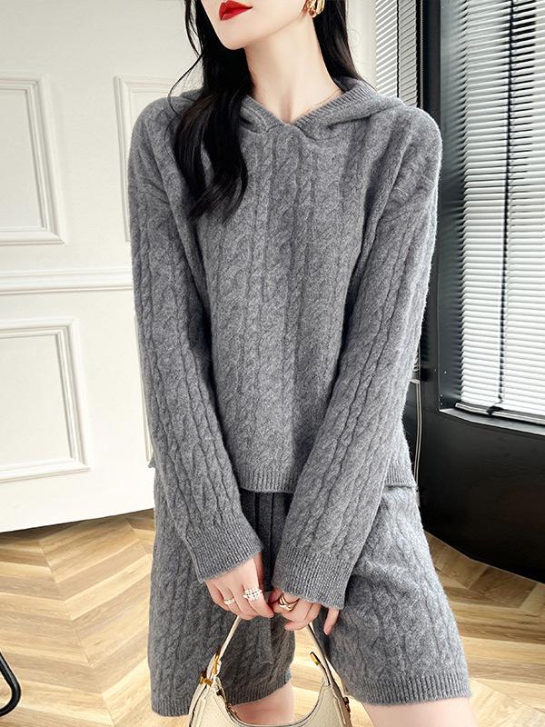 24 Autumn/Winter Women's Ribbed Hooded Sweatshirt & Wool Shorts Set