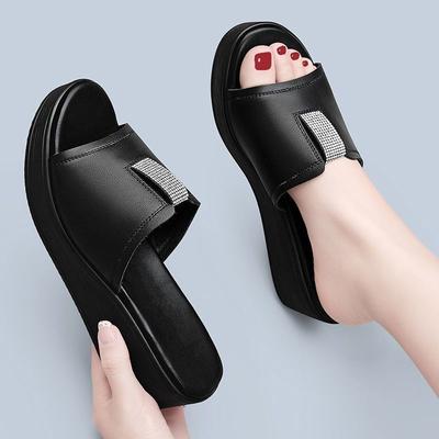 Hausschuhe für Damen, modische Sandalen für den Sommer, neue einteilige Hausschuhe mit dicker Sohle und rutschfest für Damen