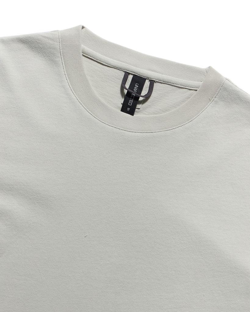 Eoneopegtideuesensyeol Easy Comfort T-Shirt / Ecru Sage