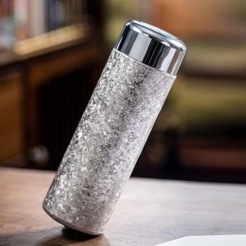 Wu Wajū Pure Titanium Insulated Tea Mug 300ml