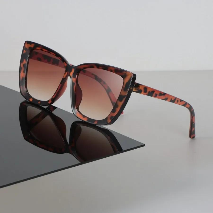 

Sexy Square Sunglasses Women Men Black Cat Eye Sun Glasses Classic Designer Eyewear Fashion Colorful Mirror Brand