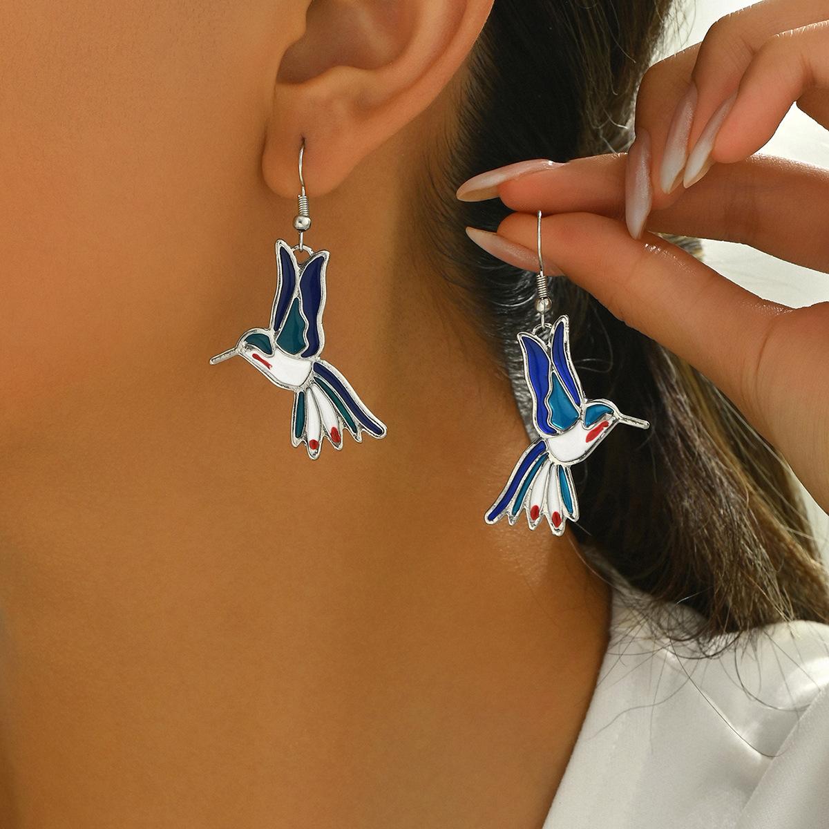 

Простые легкие роскошные серьги Персонализированный дизайн в виде колибри с каплями масла Универсальные серьги-гвоздики Серьги премиум-класса