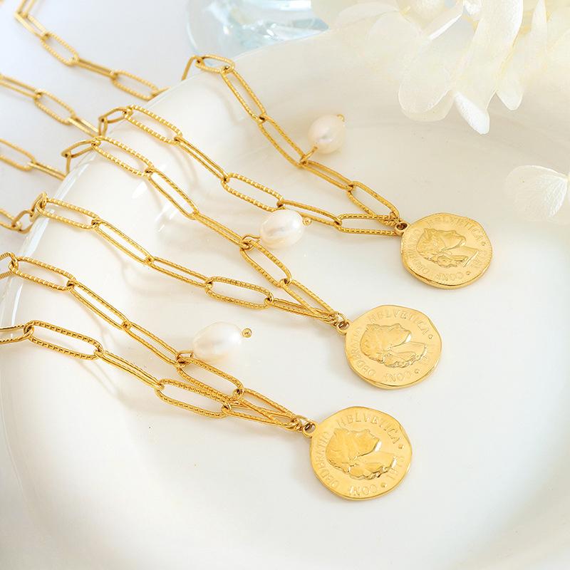 Trendy Hip Hop Retro Classic Portrait Round Brand Freshwater Pearl Pearl Pendant Necklace Cross-Border Jewelry