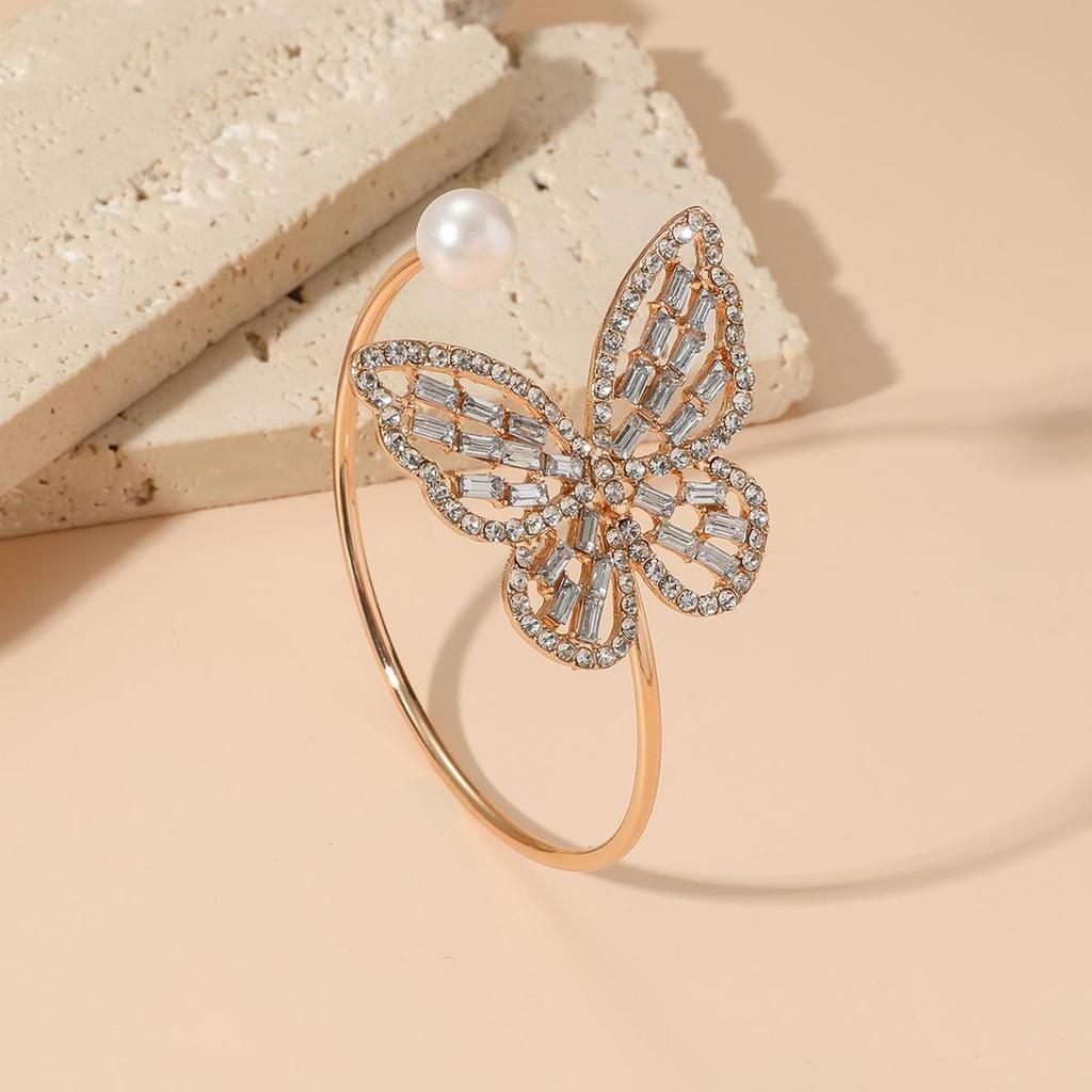 Sparkling Diamond Open Butterfly Ring - Elegant Women's Jewelry